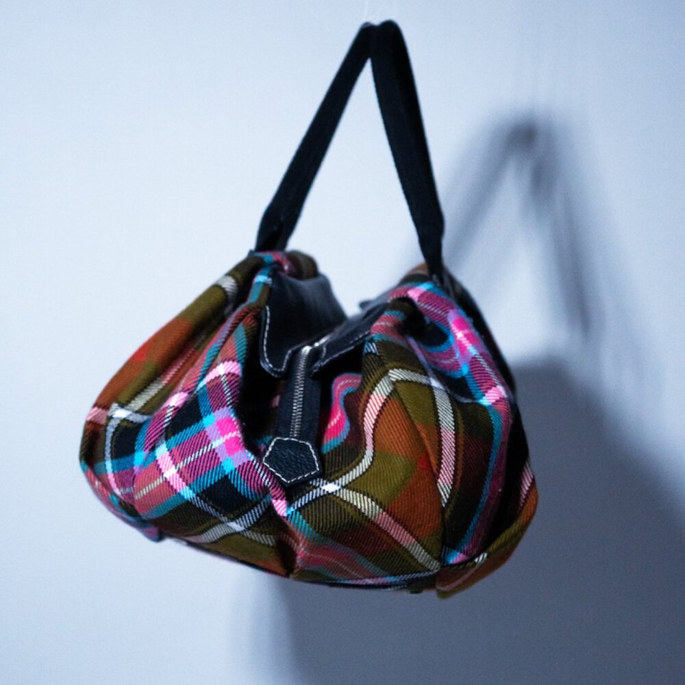 Vivienne Westwod Tartan Duffle Handbag - Picture 5 of 10